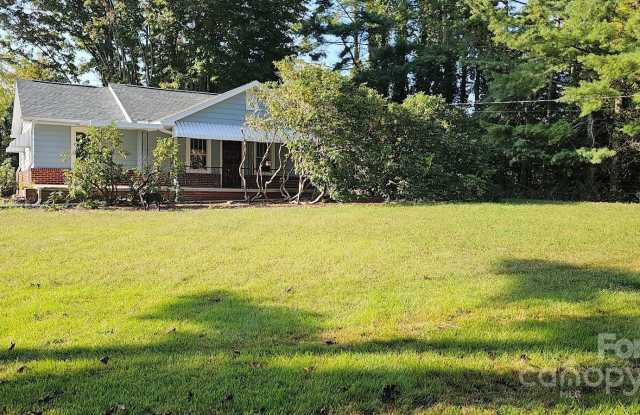 75 Oak Hill Drive - 75 Oak Hill Drive, Asheville, NC 28806 75 Oak Hill Drive - 75 Oak Hill Drive, Asheville, NC 28806