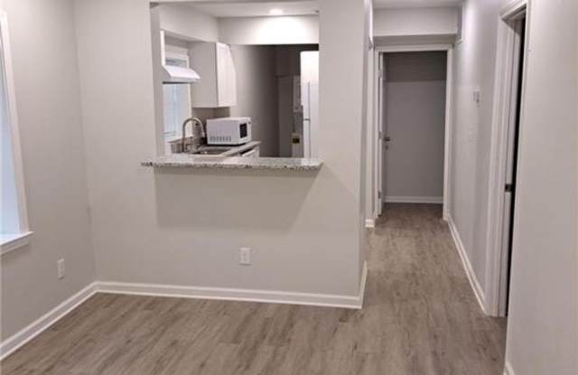700 Lynn Circle SW Gallery 4