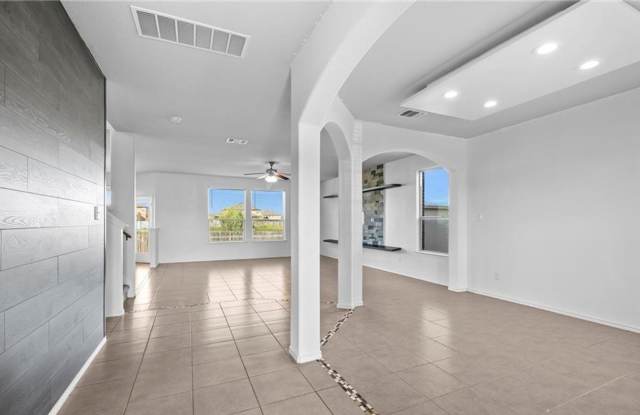 GORGEOUS 4-bedroom 2.5 bathroom house in The Landing at Clear Creek! photos photos