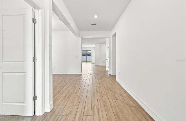 1574 OUTBACK Road W Gallery 4