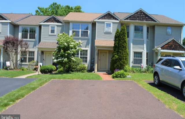 361 KENT Lane photos photos