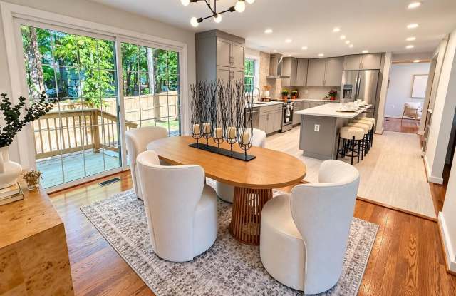 2283 DOSINIA Court Gallery 2
