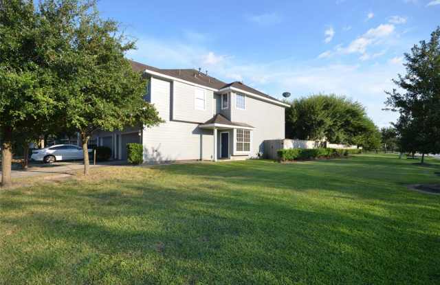 8802 Elm Drake Lane Gallery 3
