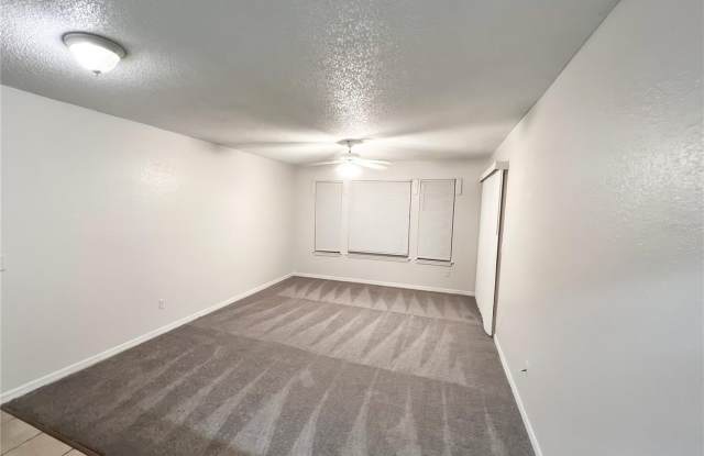 1023 S HIAWASSEE Road Gallery 3