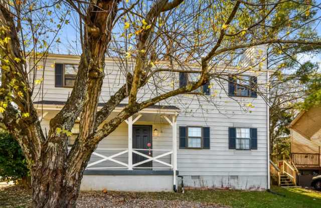4689 Longbranch photos photos
