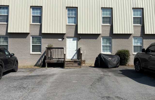 414 Maryville Highway - 414 Maryville Highway, Seymour, TN 37865