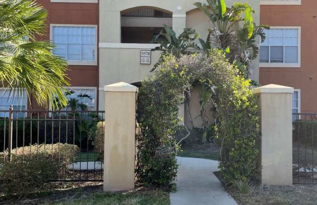 Awesome apartment in the heart of Metrowest! photos photos
