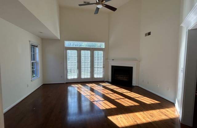 Beautiful Townhome Across from Tanglewood Park – EV Charger Included! photos photos