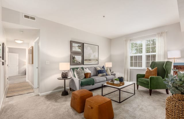 Monroe House photos photos