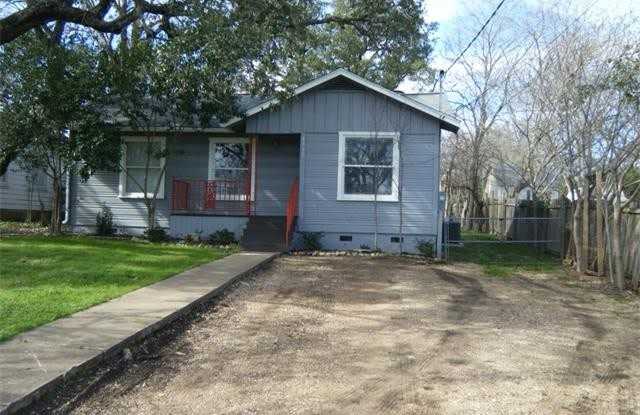 Quaint Cottage in Trendy South Austin photos photos