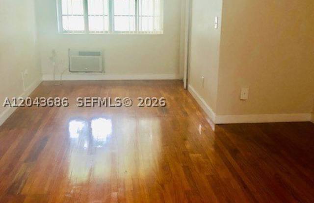 1008 E Ponce De Leon Blvd photos photos