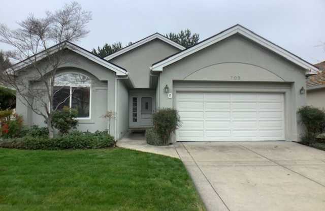 Three bedroom home in gated Alder Creek Community! | Available December photos photos