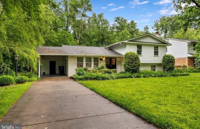 8800 HIGDON Drive photos photos