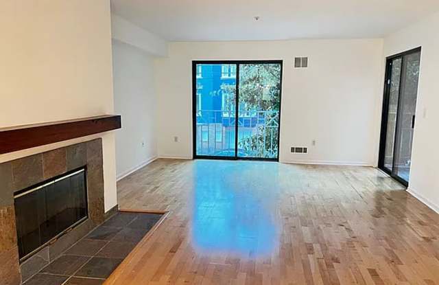 651 Chestnut St Apt 209 Gallery 1