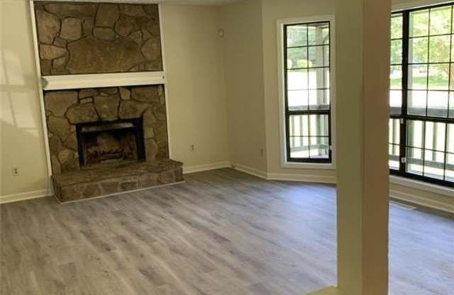 3131 Calumet Place NW Gallery 2