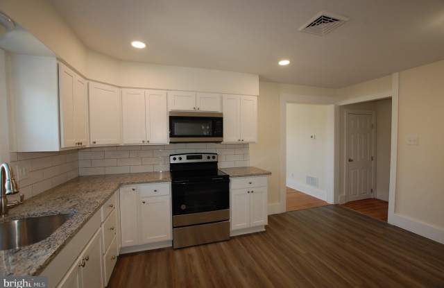 35 EAST AVENUE photos photos