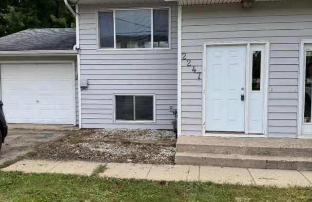 2245 Cedar Avenue photos photos