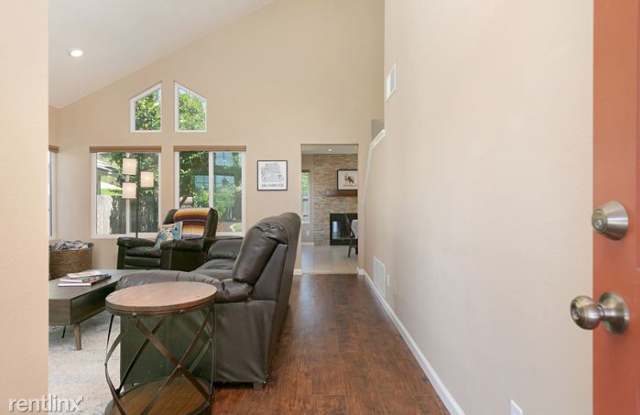 5369 Gooseberry Way Gallery 3
