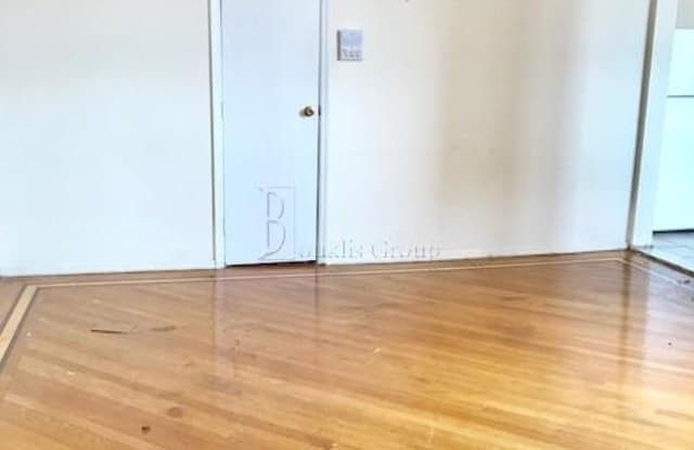 42-13 28th ave - 42-13 28th Avenue, Queens, NY 11103