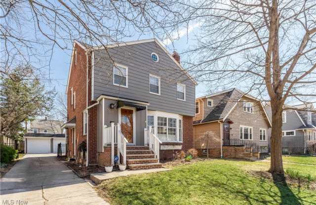 2651 Shaker Road photos photos