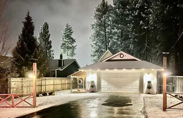 Near the Big Bear Lake Middle School Gallery 3