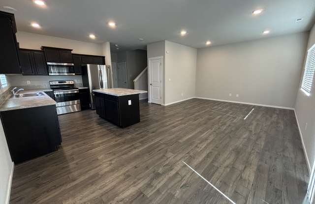 6500 Yorktown Pl Ne Gallery 4