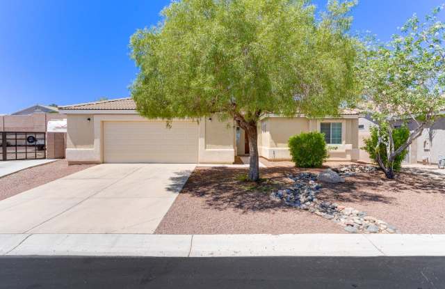 Charming 3-Bedroom Home with Open Living and Private Backyard photos photos