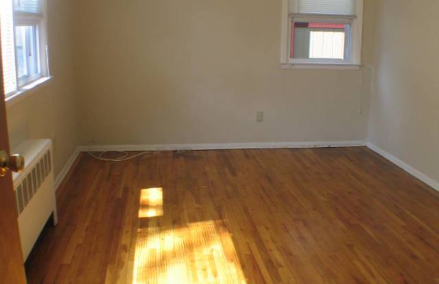 5737 Mosholu Avenue Gallery 4