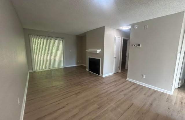Ranch-style 2BD/2BA townhome in quiet neighborhood in Garner! Gallery 3