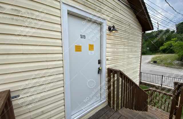 1019 Advance St Gallery 2