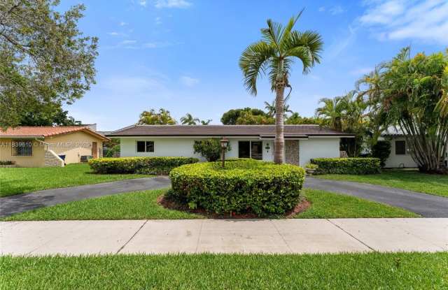 6731 SW 48th St photos photos