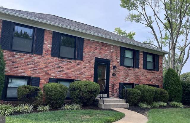 2300 COLLINGWOOD ROAD - 2300 Collingwood Road, Fort Hunt, VA 22306