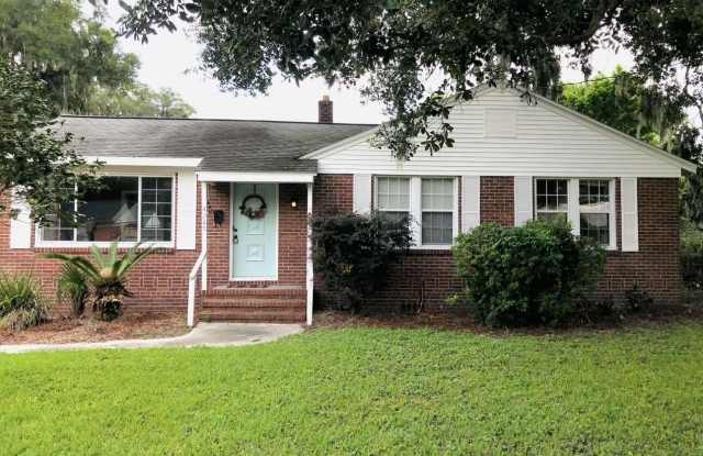 4245 REDWOOD Avenue photos photos