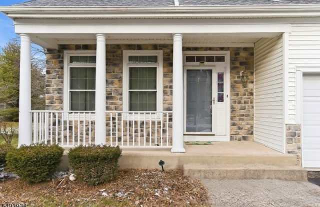 7 Harvard Cir - 7 Harvard Circle, Somerset County, NJ 08540