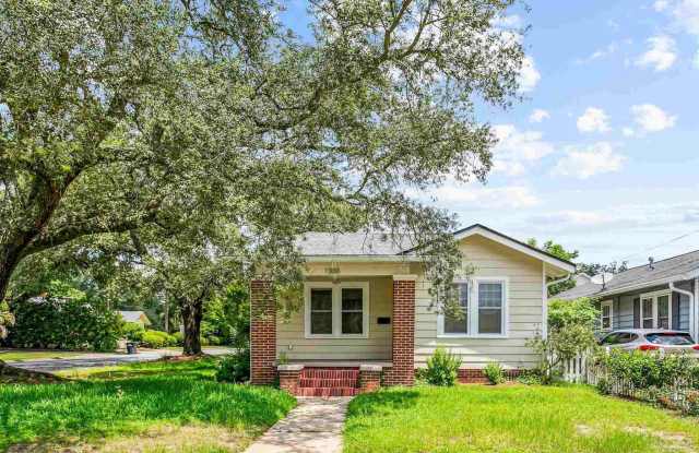 1300 E Avery St photos photos