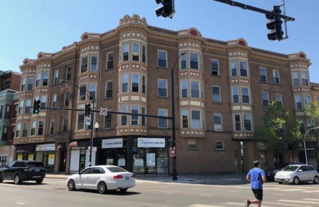 907 West School photos photos