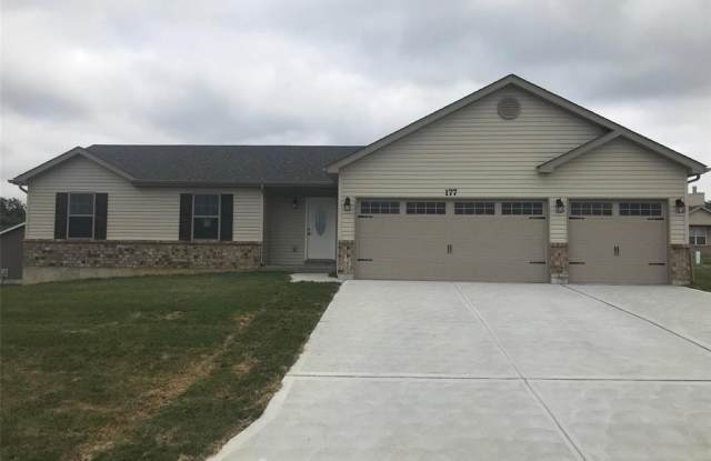 177 Lake Tucci Circle - 177 Lake Tucci Circle, Wright City, MO 63390