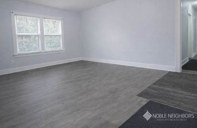 10728 Old Kings Road Gallery 3
