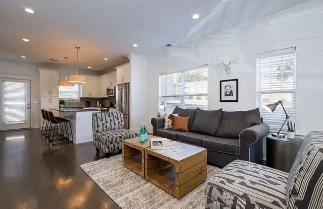 6511 Robertson Ave photos photos