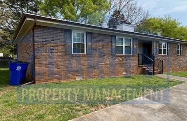 Two bedroom townhome with fenced in backyard! photos photos