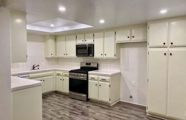 410 W Sierra Madre Boulevard Gallery 2