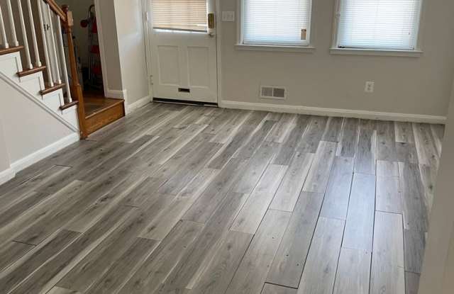 Charming 3BR Townhome in Dundalk - 1718 Searles Road, Dundalk, MD 21222