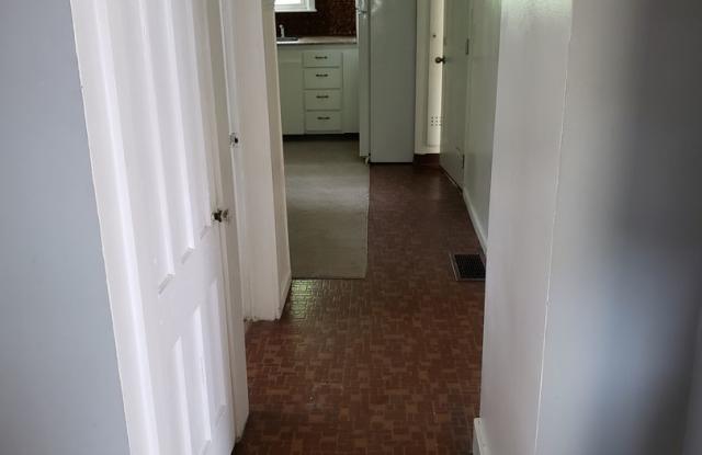 3 Bed 1 Bath House for Rent Gallery 4