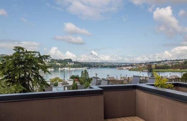 2351 Yale Avenue East photos photos