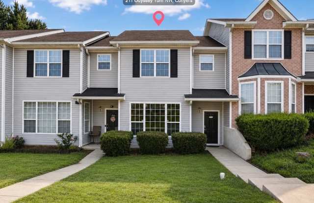 Room in 3 Bedroom Home in Conyers Gallery 1