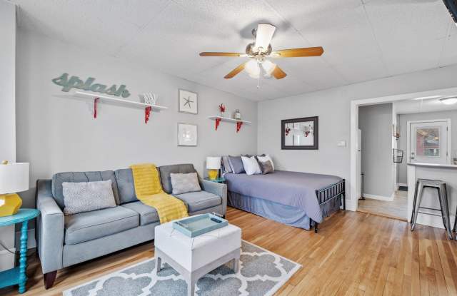 792 Grove Street - 792 Grove Street, Manchester, NH 03103
