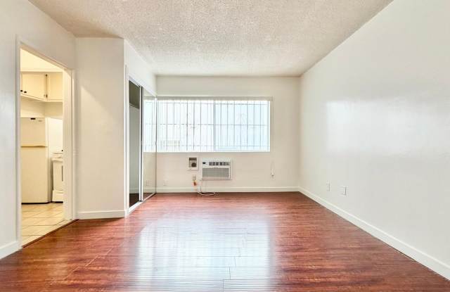 917 S Kenmore Ave photos photos