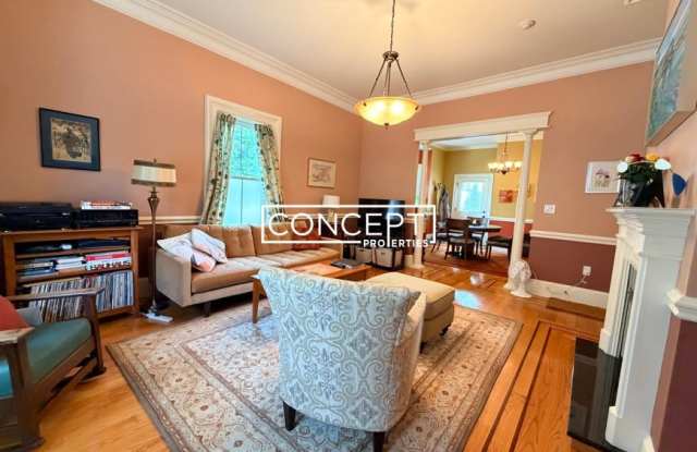 81 Walnut Gallery 4