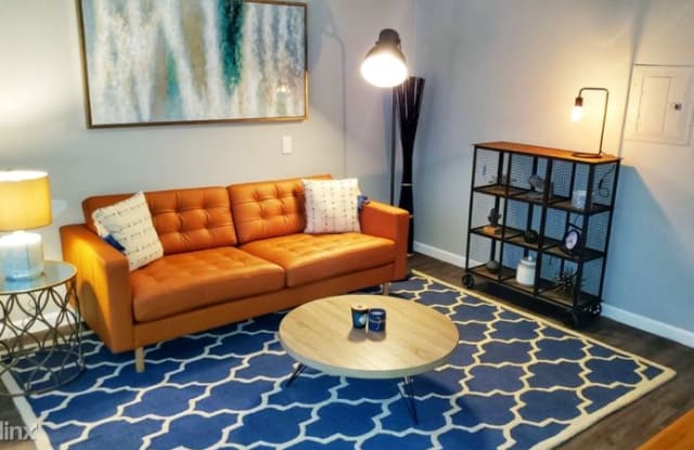Oasis - 2755 E Ledbetter Dr, Dallas, TX 75216