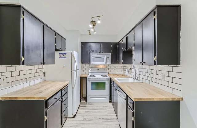 Charming 2BR Condo in Beaverton photos photos